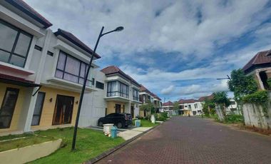 DISEWAKAN RUMAH FULL FURNISH DI HOLLAND VILLAGE, HARGA SANGAT MURAH