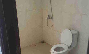 DISEWAKAN RUMAH FULL FURNISH DI HOLLAND VILLAGE, HARGA SANGAT MURAH