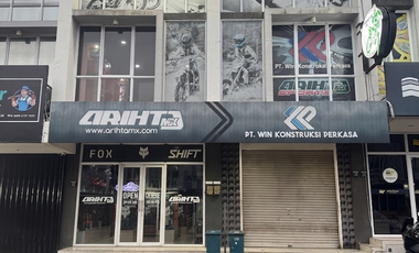 Dijual / Disewakan Ruko Gandeng Lokasi Ramai di Cibubur Citra Gran CBD Depan Mall Ciputra Jl. Alternatif Cibubur