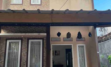 Dijual townhouse cantik siap huni dekat pasar Satelit Prumnas Kenten