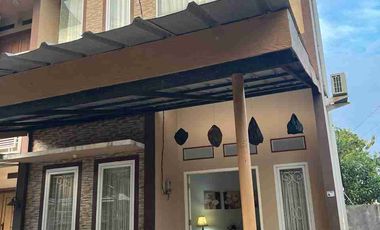 Dijual townhouse cantik siap huni dekat pasar Satelit Prumnas Kenten