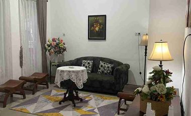 Dijual townhouse cantik siap huni dekat pasar Satelit Prumnas Kenten
