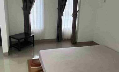 Dijual townhouse cantik siap huni dekat pasar Satelit Prumnas Kenten