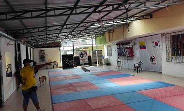 Venta de Edificio Comercial en Portoviejo
