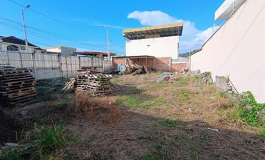SE VENDE TERRENO UBICADO A 200 METROS DEL PARQUE DE LA ROTONDA DE LA CIUDAD DE PORTOVIEJO