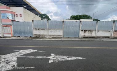 SE VENDE TERRENO UBICADO A 200 METROS DEL PARQUE DE LA ROTONDA DE LA CIUDAD DE PORTOVIEJO