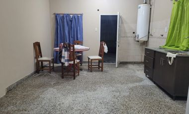 ALQUILER PROPIEDAD APTO PARA VIVIENDA O USO PROFESIONAL