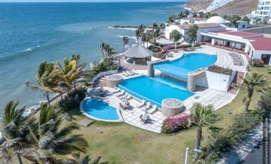 Casa con Vista Al Mar en Venta en Manta Zona Sur
