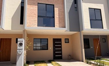 Casa en renta en Parques del Bosque