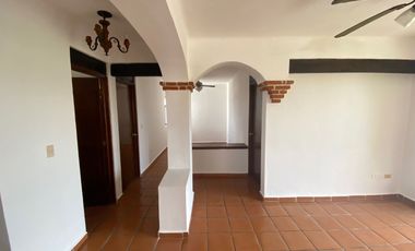 Excelente departamento, super ubicacion Av, La Luna