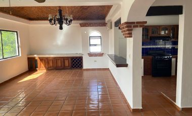 Excelente departamento, super ubicacion Av, La Luna