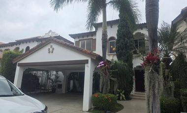 Terranostra, Renta de Hermosa Casa 4 Dorm. con Piscina y Jacuzzi