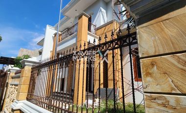 Disewakan Rumah Elite 2 Lantai di Galaxi Bumi Permai, Surabaya Timur