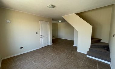 CASA EN ARRIENDO LINARES, A 1 CUADRA COLEGIO CONCEPCION
