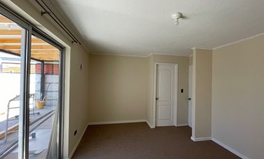 CASA EN ARRIENDO LINARES, A 1 CUADRA COLEGIO CONCEPCION