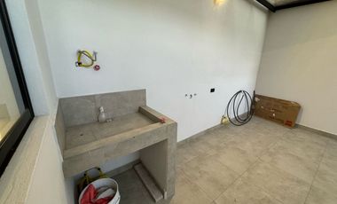 CASA POR ESTRENAR EN RENTA SECTOR MEDIO EJIDO