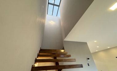 CASA POR ESTRENAR EN RENTA SECTOR MEDIO EJIDO