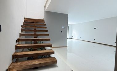 CASA POR ESTRENAR EN RENTA SECTOR MEDIO EJIDO