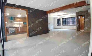 FRACCIONAMIENTO REFORMA CASA AMPLIA RENTA CASA PARA OFICINAS CON PANELES SOLARES