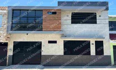 FRACCIONAMIENTO REFORMA CASA AMPLIA RENTA CASA PARA OFICINAS CON PANELES SOLARES