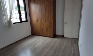 Departamento en Alquiler 124 m² Cumbaya
