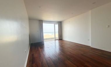 🌅 Espectacular casa con vista al mar, piscina y salida directa a la playa