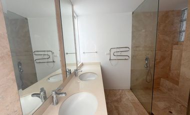 🌅 Espectacular casa con vista al mar, piscina y salida directa a la playa