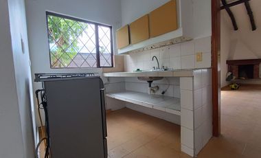 SE ARRIENDA HERMOSA CASA CAMPESTRE VEREDA FONQUETA