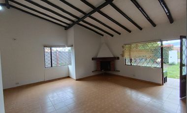 SE ARRIENDA HERMOSA CASA CAMPESTRE VEREDA FONQUETA