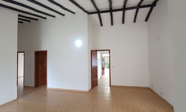 SE ARRIENDA HERMOSA CASA CAMPESTRE VEREDA FONQUETA