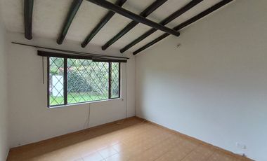 SE ARRIENDA HERMOSA CASA CAMPESTRE VEREDA FONQUETA