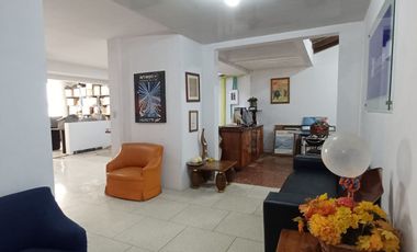 Venta Casa reconstruida para Inversionista Oeste de Cali, B. Sta. Teresita