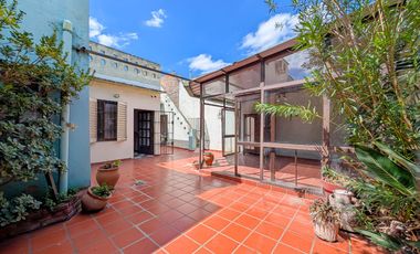 CASA | 7 AMBIENTES | QUINCHO | TERRAZA |