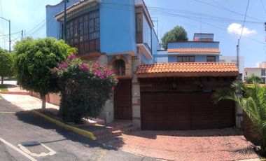 ¡¡¡ Hermosa Casa estilo mexicano !!!