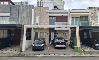 Dijual Cepat Perumahaan Puri Mansion 3,5 Lantai Selesai Renovasi Bonus Furnished Menempel, Area Rumah Bebas Banjir Dekat Dari Tol Jor Kembangan