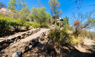 VIVE EL CERRO: REFUGIO INDUSTRIAL CON RENTA DE $1.000.000 | UF 20.000