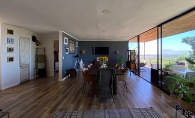 VIVE EL CERRO: REFUGIO INDUSTRIAL CON RENTA DE $1.000.000 | UF 20.000