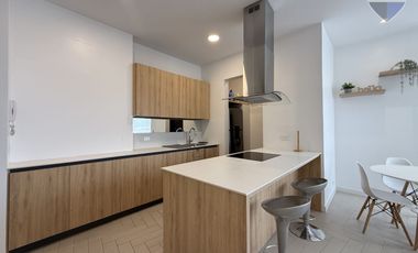 En Renta Suite 61 m² Amoblada Edificio Iqon, Frente Al Parque La Carolina