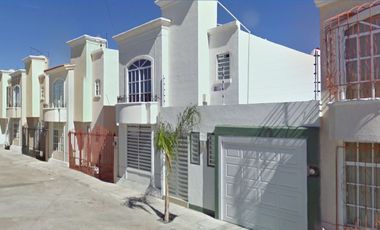 CASA EN VENTA EN VILLAS DE PLATEROS, FRESNILLO, ZACATECAS.