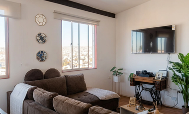 Loft Luminoso en Cerro Santo Domingo: Duplex con 2D y hermosa vista