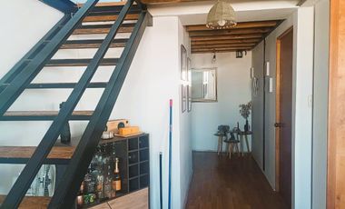 Loft Luminoso en Cerro Santo Domingo: Duplex con 2D y hermosa vista