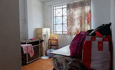 Se vende casa como terreno a dos cuadras de la Plaza de Armas de La Banda de Shilcayo.