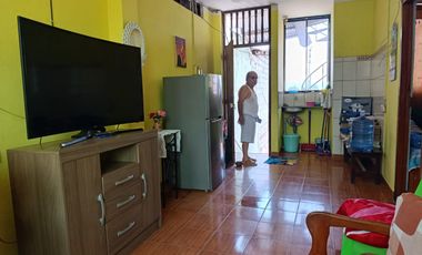 Se vende casa como terreno a dos cuadras de la Plaza de Armas de La Banda de Shilcayo.