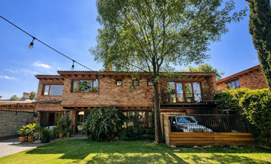 CASA EN CONDOMINIO ARQ. KRAMER IDEAL PARA QUIENES BUSCAN AMPLITUD, DISEÑO Y ESTILO DE VIDA COMODO.