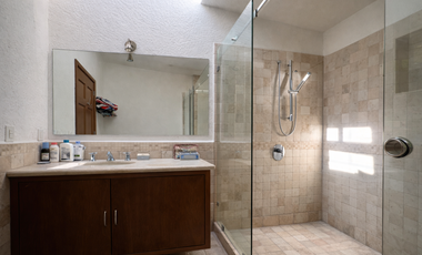 CASA EN CONDOMINIO ARQ. KRAMER IDEAL PARA QUIENES BUSCAN AMPLITUD, DISEÑO Y ESTILO DE VIDA COMODO.