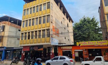 Edificio comercial de venta en portoviejo