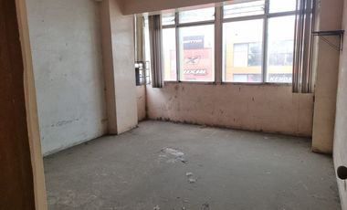 Edificio comercial de venta en portoviejo