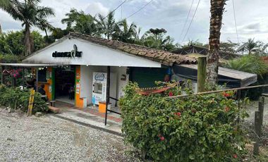 SE ARRIENDA LOCAL COMERCIAL EN RIONEGRO