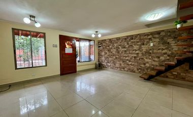 Venta De Casa En Av. Las Naciones, Maipú