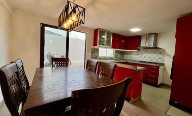 Venta De Casa En Av. Las Naciones, Maipú
